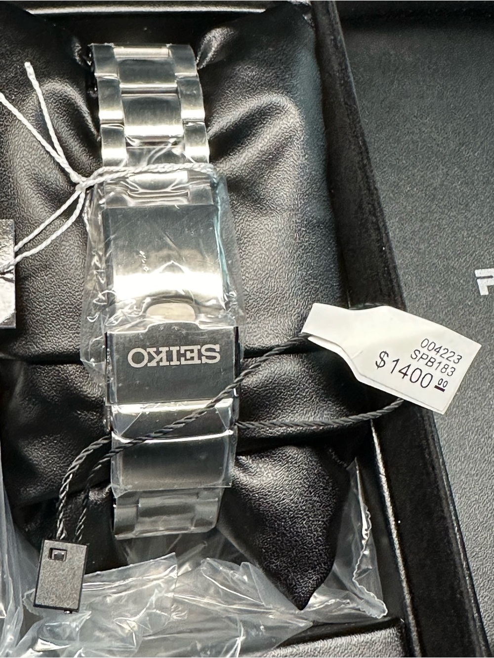 Seiko SBB183 55th anniversary- never worn on bracelet- rubber strap only! - Picture 5 of 11